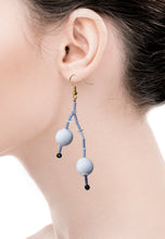 Load image into Gallery viewer, The Anther & Stigma Earring -hydrangea